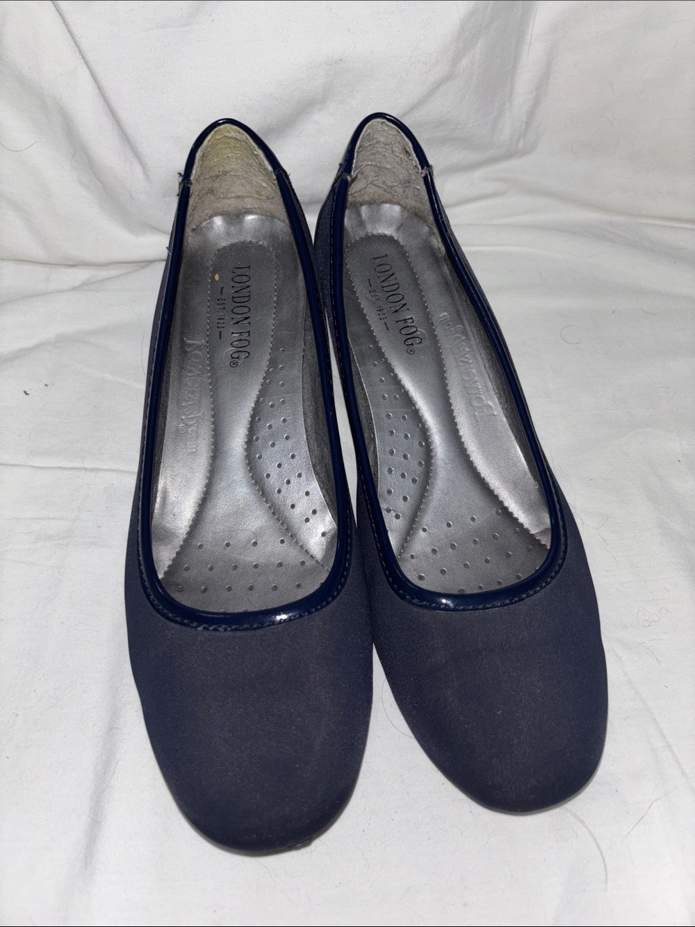 London Fog navy blue wedges